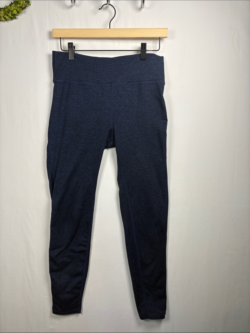 VUORI Women's High Rise Butter Soft Heather Leggings size small